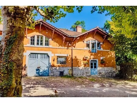 demeure de caractère – 371 m² habitables – avec studio indépendant – géothermie –...