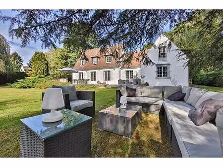maison individuelle 6 chambres meublée avec piscine  terrasse et jardin