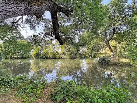 la chartre sur le loir (72)-vue imprenable sur le loir – maison familiale rénovée avec jar