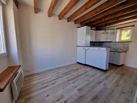 à soual centre du village maison t2 rénovée avec garage