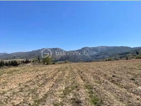 terrain de 3 300 m² à embres-et-castelmaure