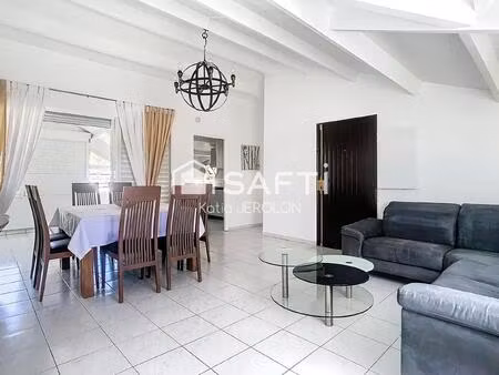 bel appartement lumineux avec vue mer