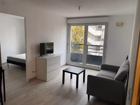 location meublée appartement 2 pièces 32 m² à lyon 7ème (69007)  920 €