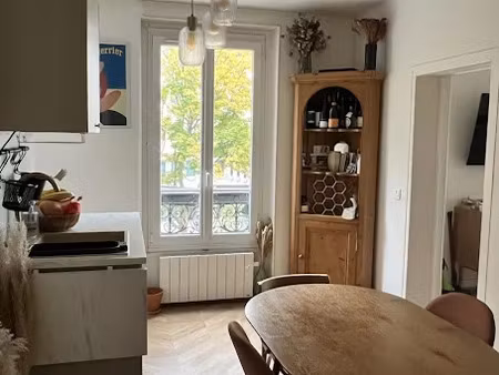 location meublée appartement 2 pièces 42 m² à paris 15ème (75015)  1 800 €