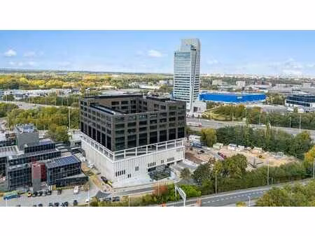 700 m² de nouveaux bureaux haut de gamme le long de la ko...