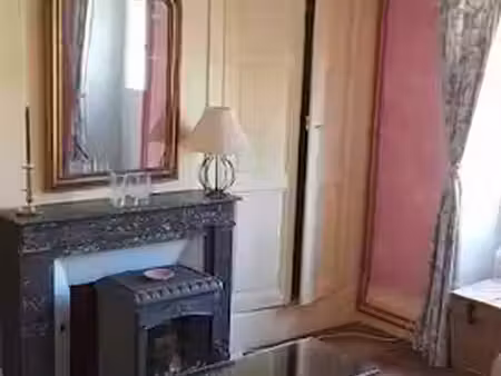 location meublée maison 4 pièces 81 m² à thomery (77810)  1 000 €