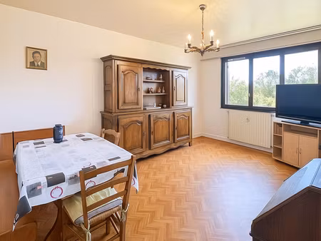 début lingolsheim - appartement 5 pièces avec balcon