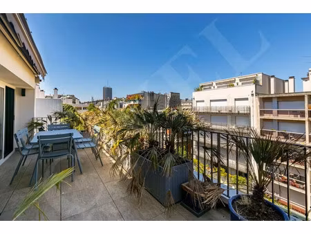 location meublée appartement 5 pièces 132 m² à paris 17ème (75017)  6 200 €