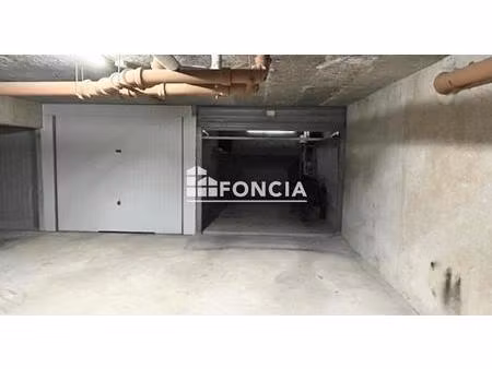 à vendre – garage fermé en sous-sol – résidence les manoirs – courseulles-sur-mer