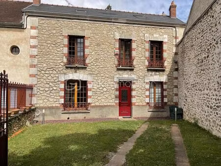 ensemble immobilier polyvalent à bouray-sur-juine