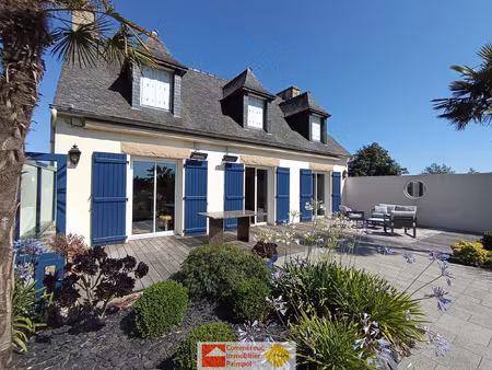 kerfot  maison familiale de 134 m2 sur un terrain paysagé de