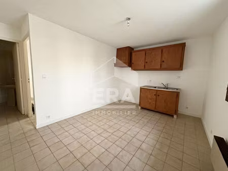 immeuble 4 pièces à vendre à martigues - opportunité d'investissement à rafraîchir
