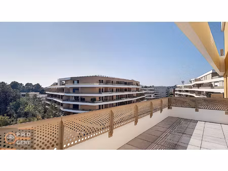 beau t2 récent à castelnau