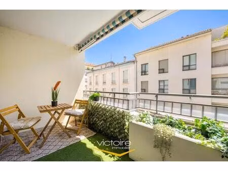 lyon 3 montchat : grand t3 avec balcon à vivre