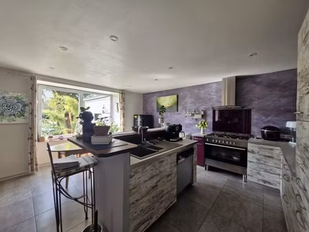 maison d'habitation en grès rose d'erquy