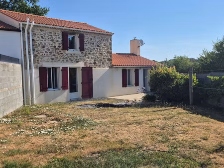 maison rénovée de 83 m² en campagne sur 300 m² de terrain
