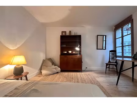 location meublée appartement 1 pièce 25 m² à paris 10ème (75010)  1 430 €
