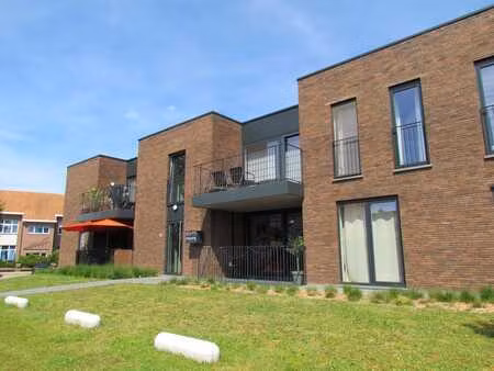 grand appartement avec terrasse orientée plein sud