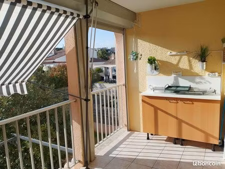 studio lumineux 20m2 + terrasse 8m2