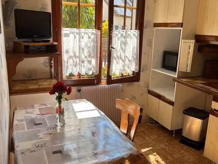 maison 110 m² + 130 m² annexes