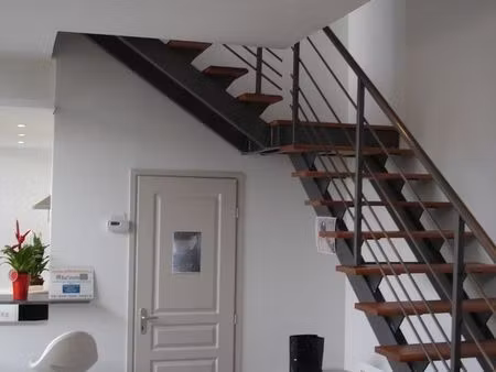joli loft dans village