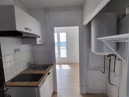 studio 19m² avec cave et balcon