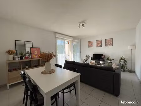 appartement 3 pièces 64 m²