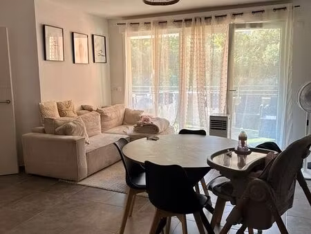 à louer – bel appartement 3 pièces lumineux et calme avec terrasse  garage fermé et vue su