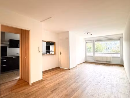 à louer – t4 meublé de 80 m² – loos – face à la faculté de médecine