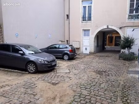 place de parking le mans centre
