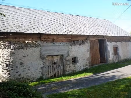 ancienne grange située à polagnat (63210)