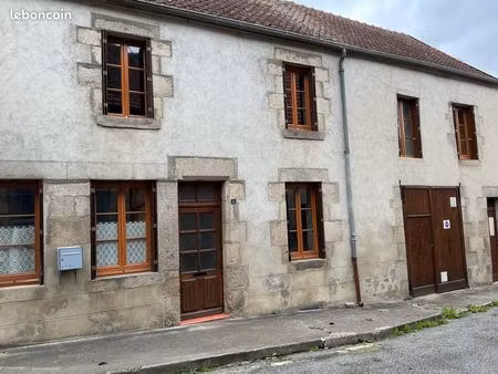 maison de ville à louer - au cœur du vieux quartier