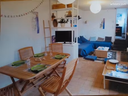 petite maison meublée dans propriété
