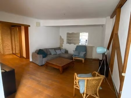 spacieux t3 meuble intra-muros