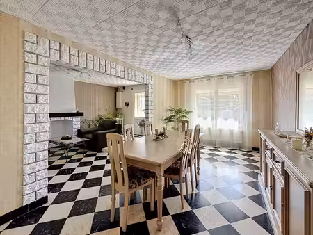 maison au calme avec potentiel