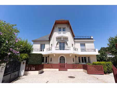 maison familiale de 8 pièces à vendre à tours - quartier velpeau