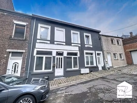 duplex à louer à sentier de la poste  5 trazegnies (vbe46179)