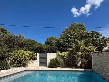 maison avec piscine 500m du centre-ville