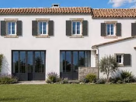 vente maison piscine à saint-martin-de-ré (17410) : à vendre piscine / 160m² saint-martin-