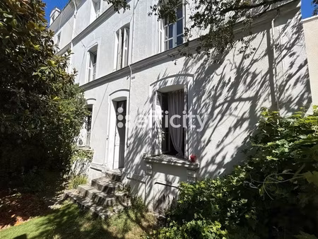 maison 6 pièces - 180 m²