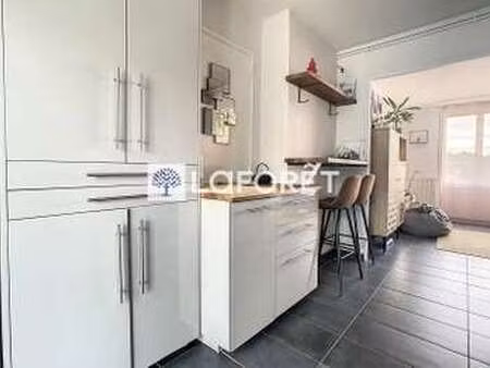 location maison à bressuire (79300) : à louer / 85m² bressuire