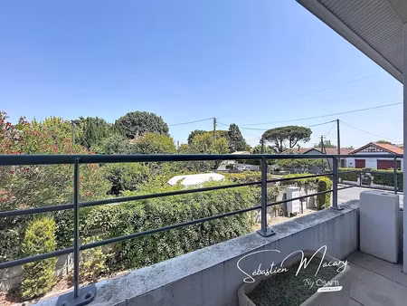 location meublée appartement 3 pièces 69 m² à villenave-d'ornon (33140)  990 €