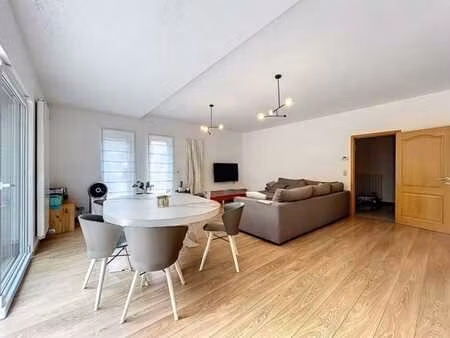 uccle/stalle : jolie maison avec jardin et parking