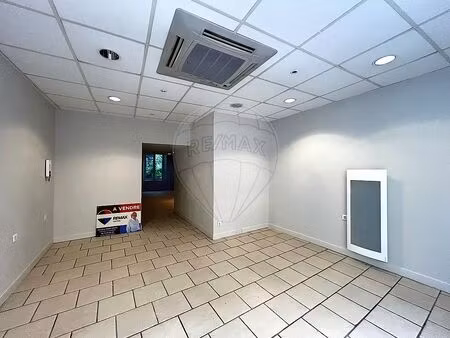 local commercial à vendre