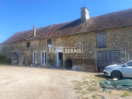 ancienne longère à restaurer sur terrain de 5 hectares