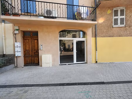 local commercial - 52m² - centre village