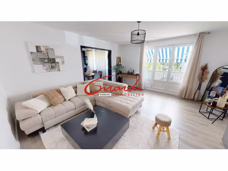 lutterbach  appartement 4 pièces de 81 m2 avec balcon et cav