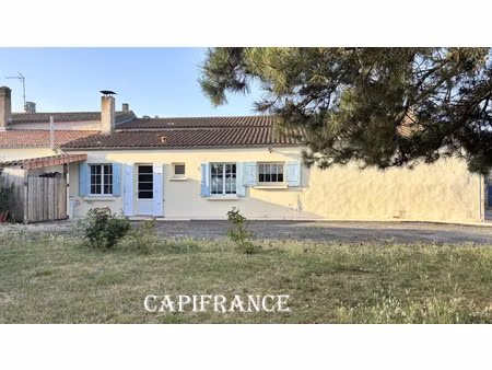 maison charentaise en pierre à rénover - 9 pièces - 190 m² habitables - 5 chambres - dépen