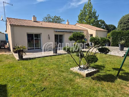 maison saint martin des noyers