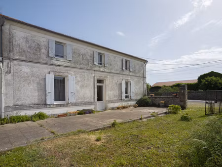 maison de caractère 4 pièces 84m2 à fouras